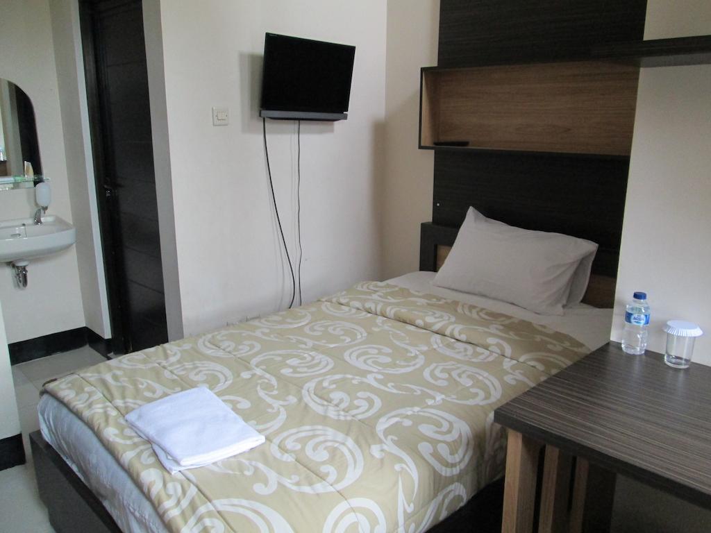 Allure Guest House Бандунг Номер фото