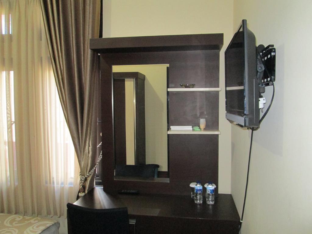 Allure Guest House Бандунг Номер фото